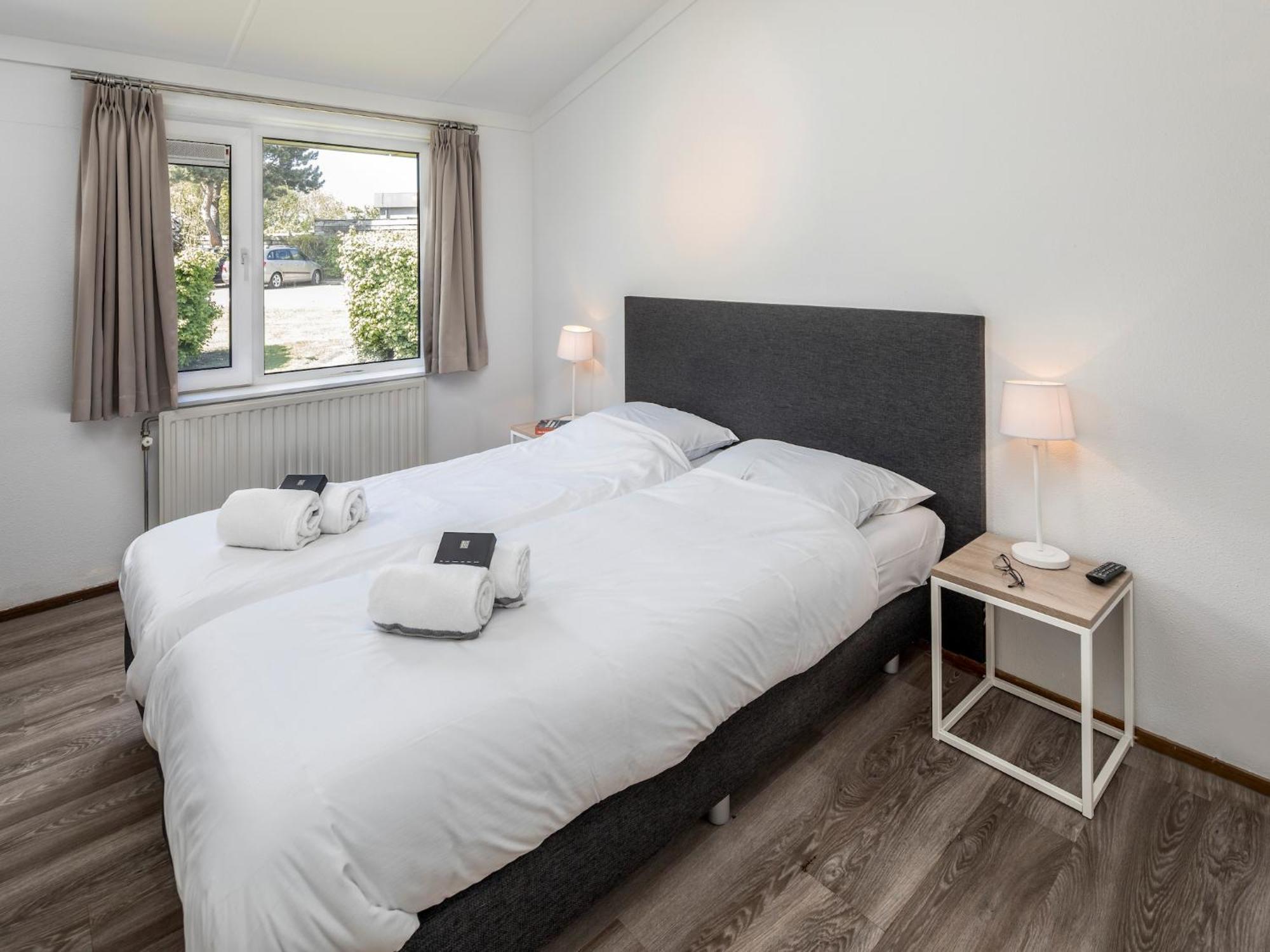 Vakantiehuis Restyled With Dishwasher, Near Cosy *